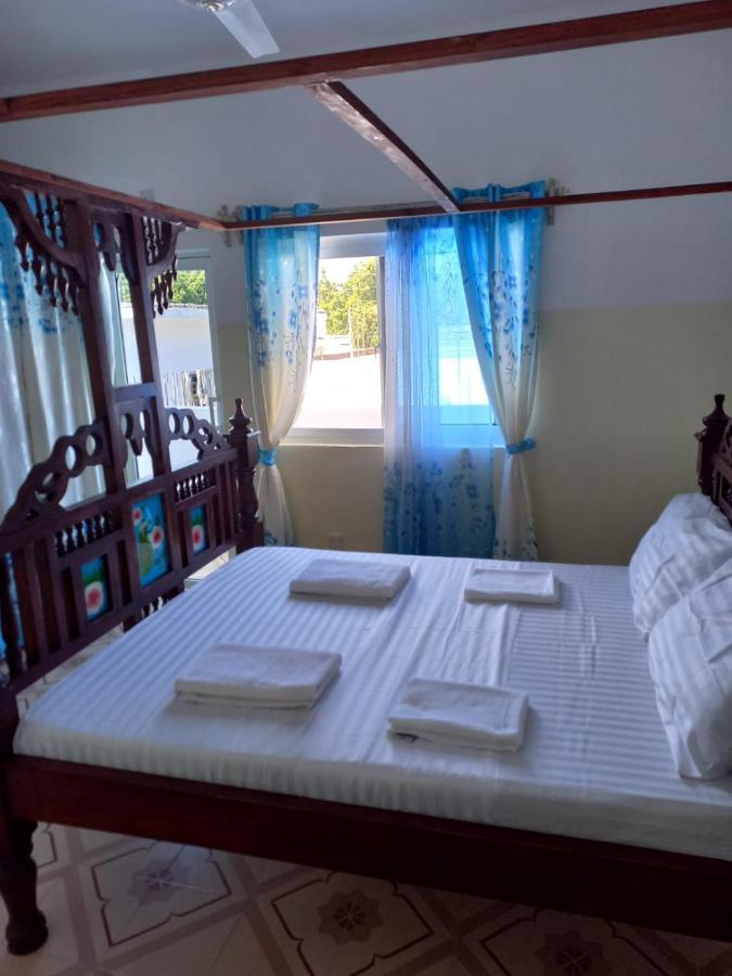 Rhino Apartment Ватаму Екстериор снимка