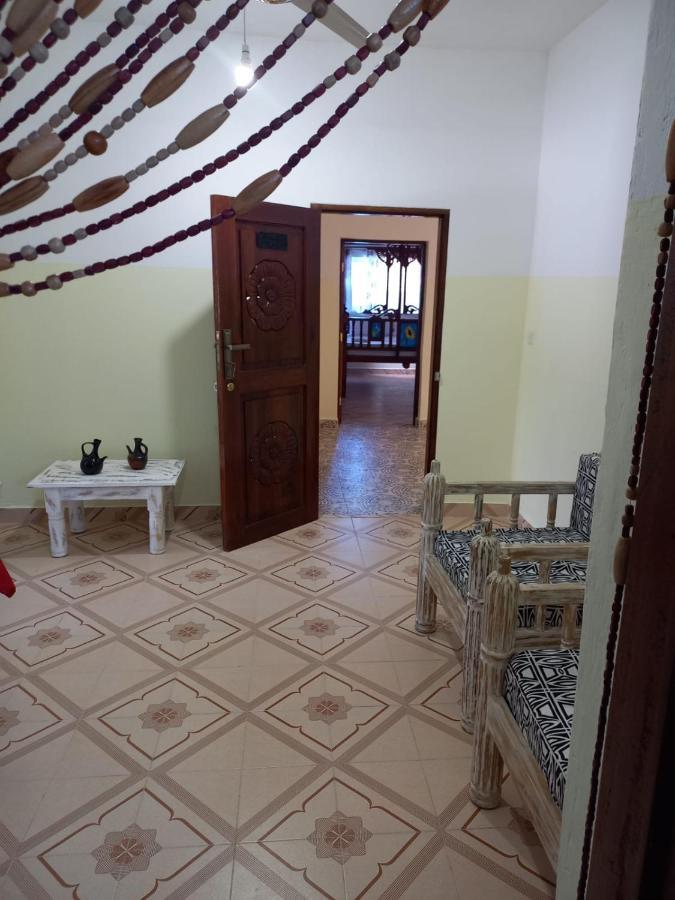 Rhino Apartment Ватаму Екстериор снимка
